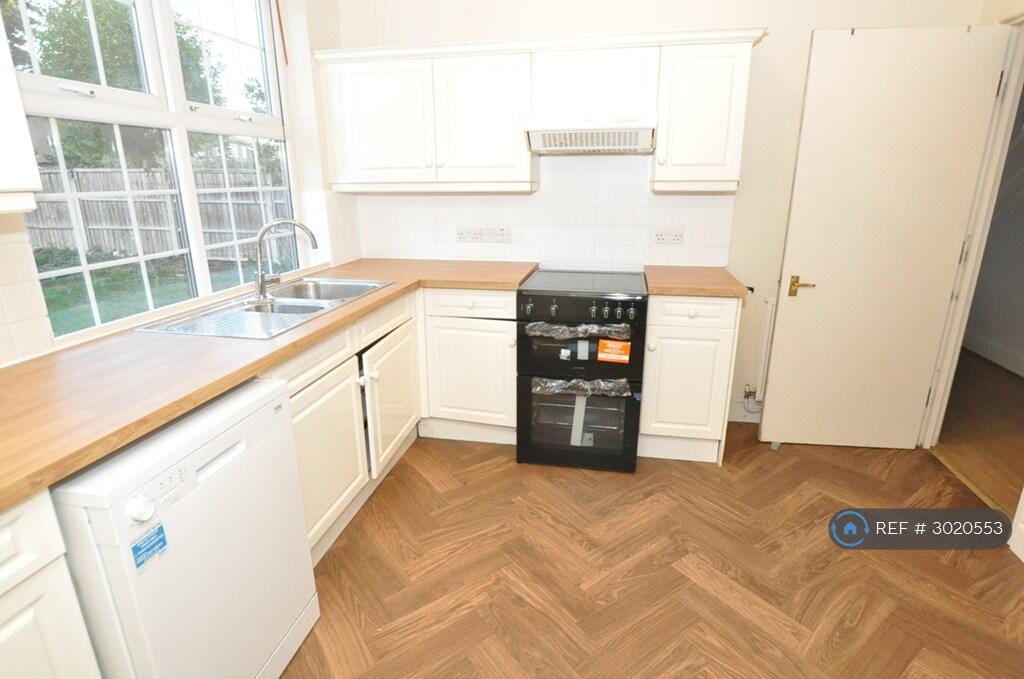 House in London - View 4