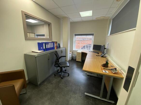 Photo 15