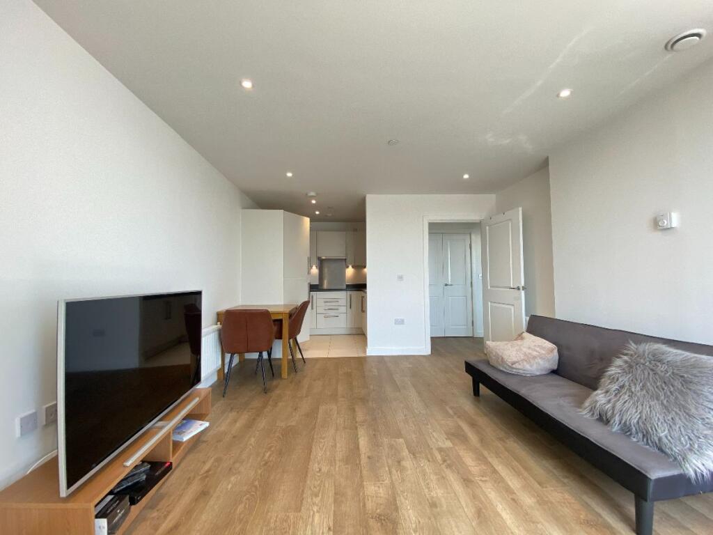 Apartment in London - View 2