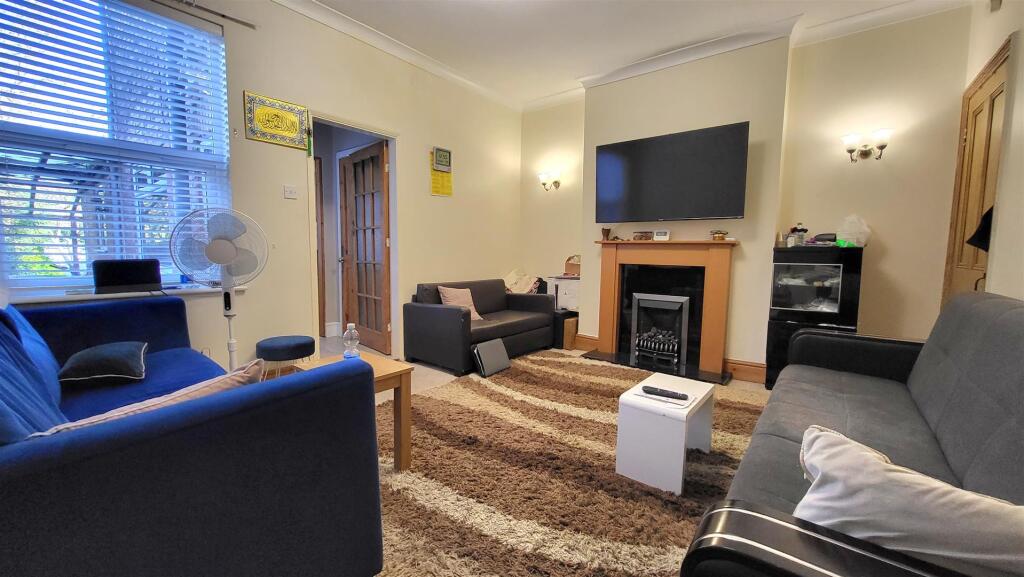 House in Peterborough, North Bretton, Walton - More
