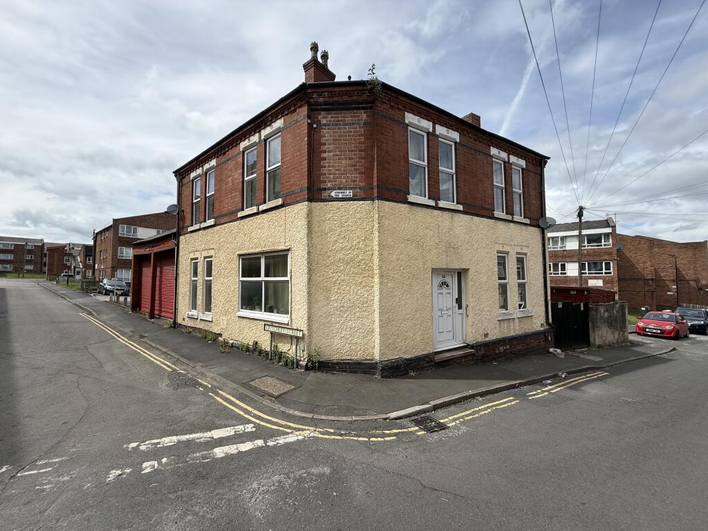 60 Wood Street, Ilkeston, Derbyshire DE7 8GE photo 2