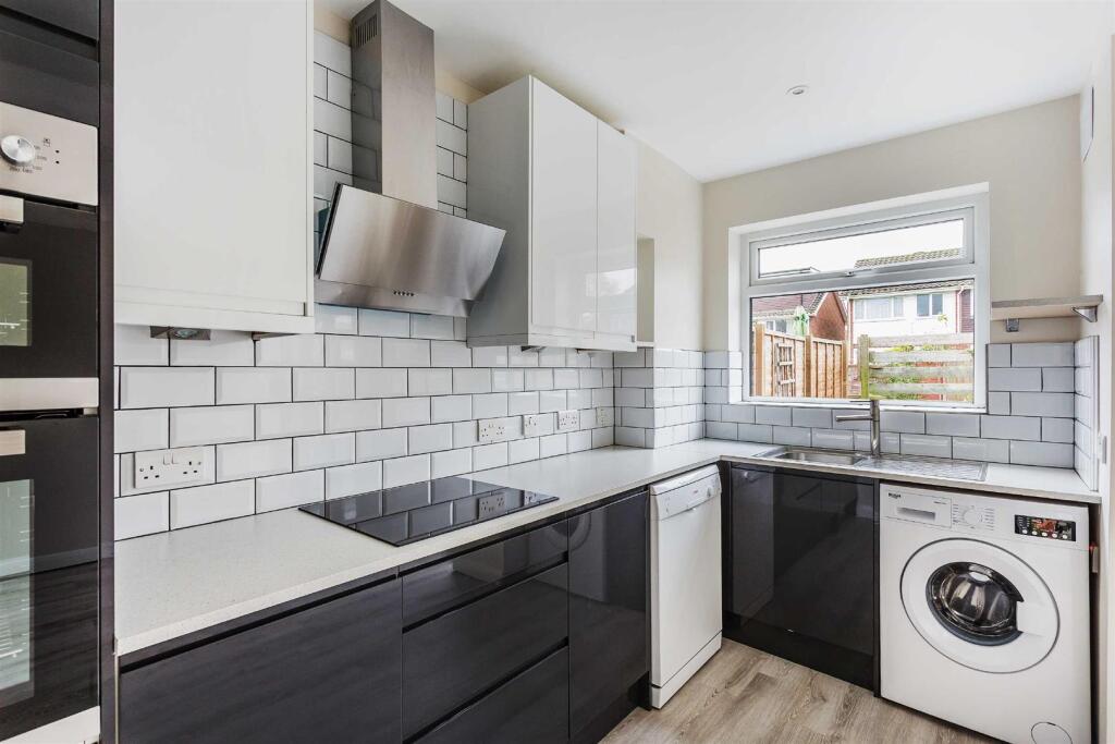 House in Redhill - View 2