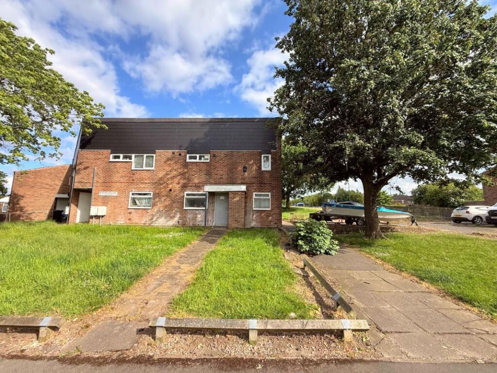 2-bed flat on 6 Middlehill Rise, Quinton, Birmingham, B32 3SS, £1