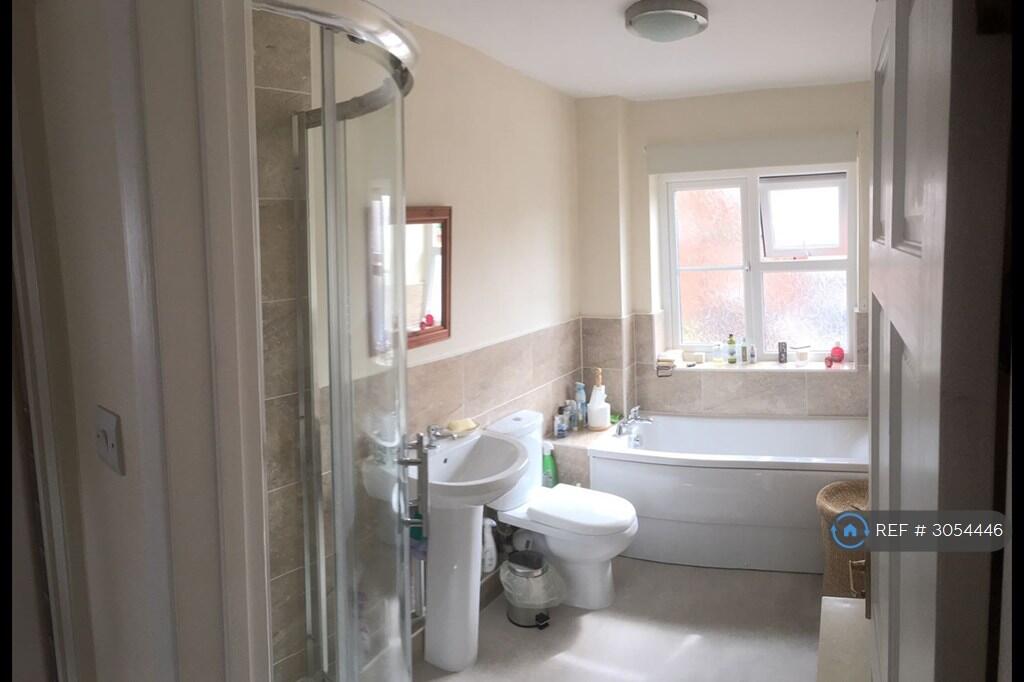 Apartment in Southampton - View 5
