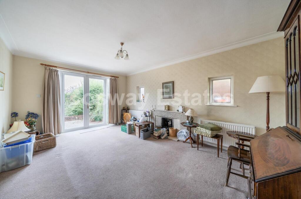 Parkside, Mill Hill, NW7 photo 3