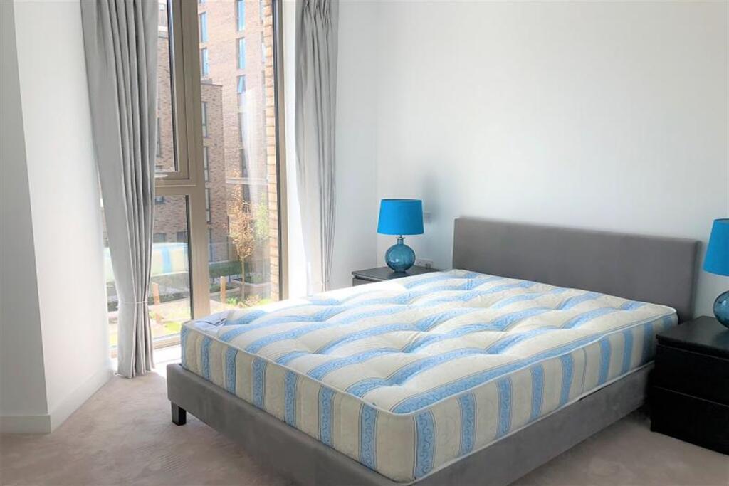 Apartment in London - More