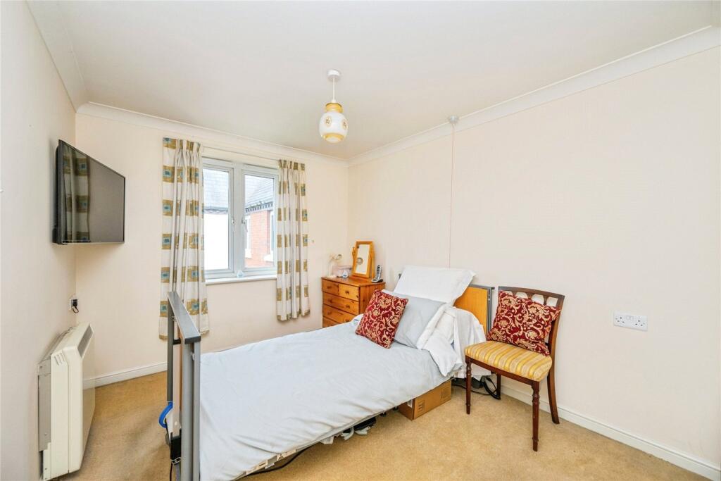 Apartment in Birmingham - View 5