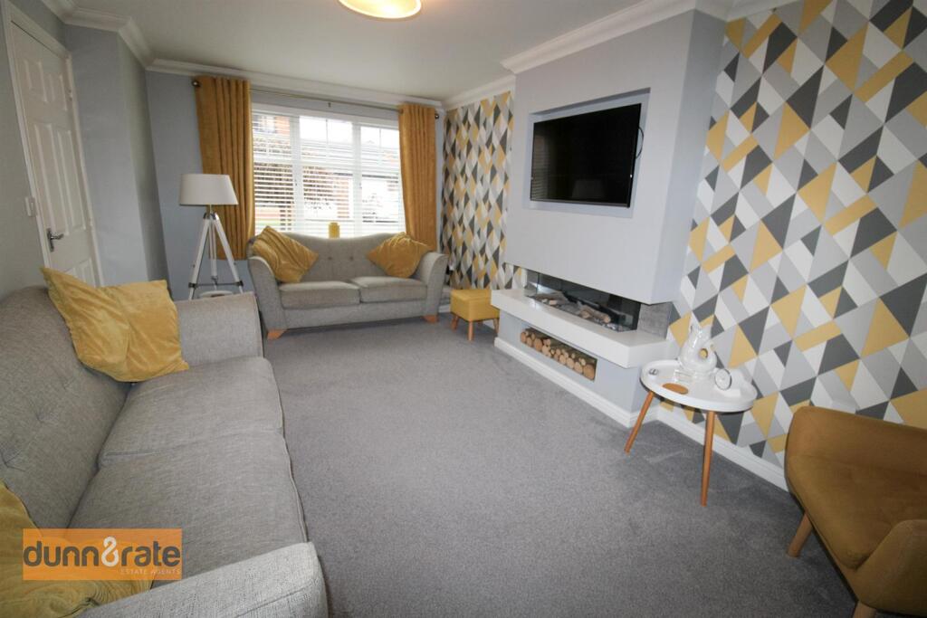 Royal Way, Baddeley Green, Stoke-On-Trent photo 3
