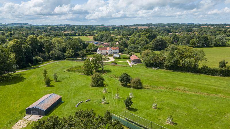 Additional image 2 of Charming period family home with stunning separate 2 bed barn