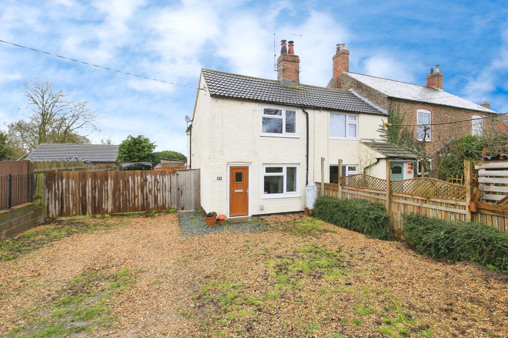 Main image of property: Barrier Bank, Spalding, PE12