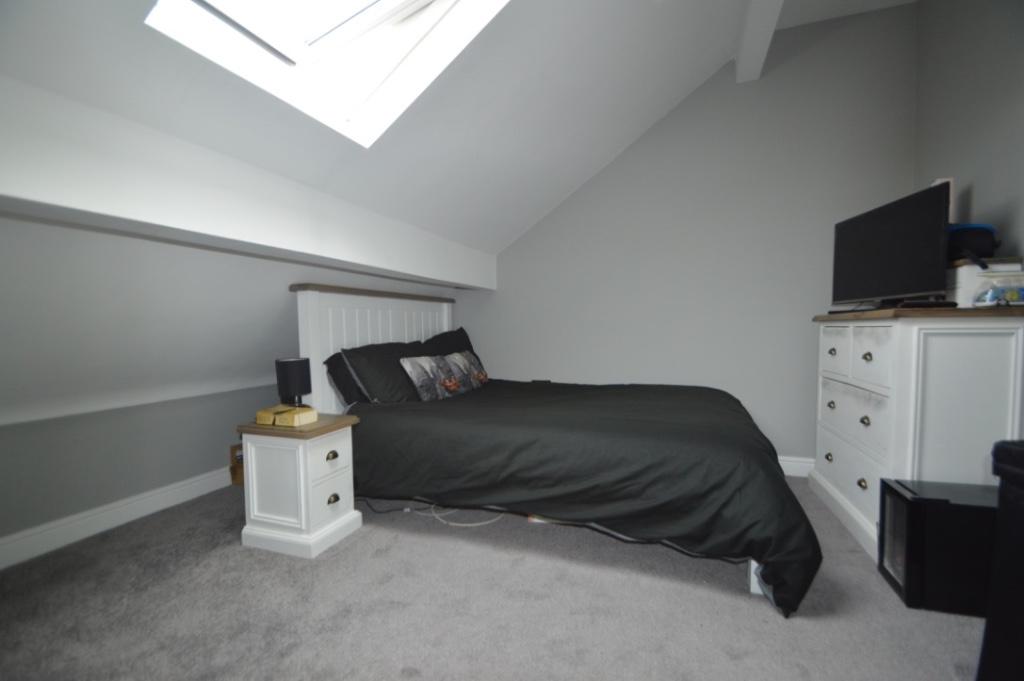 6 bedroom terraced house for rent