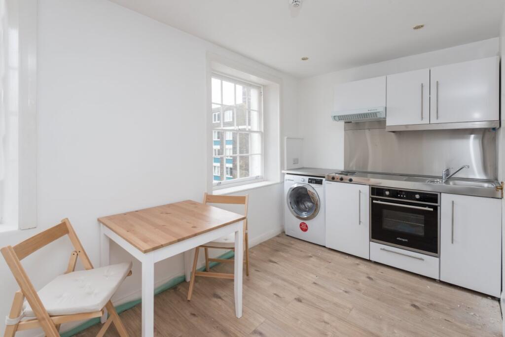 Studio flat for rent