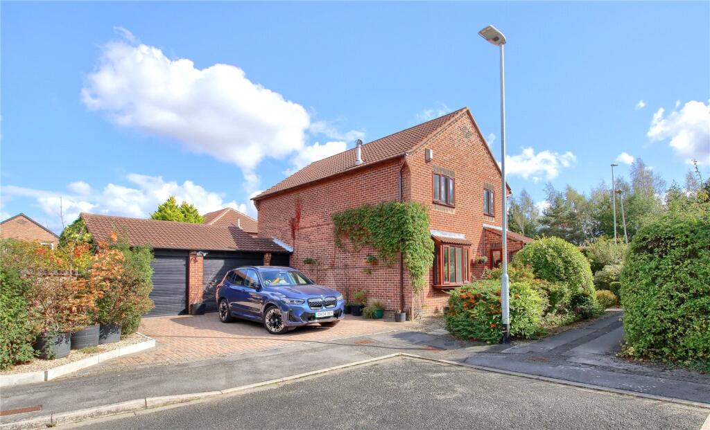 3-bed detached on Hugill Close, Yarm, £325,000