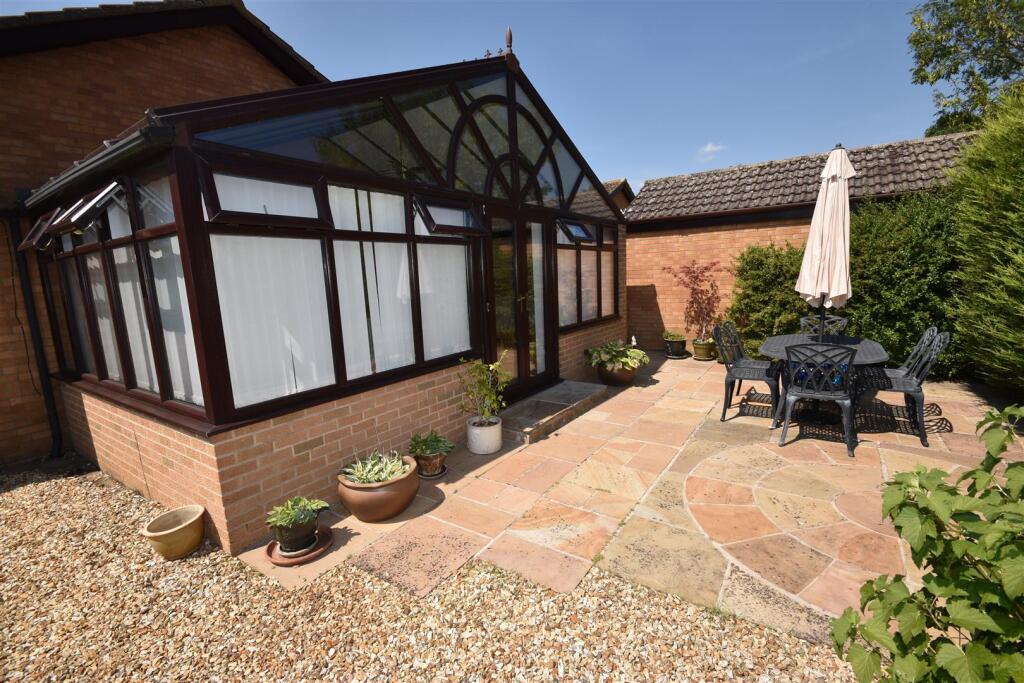 House in North Kesteven, Ruskington - View 2