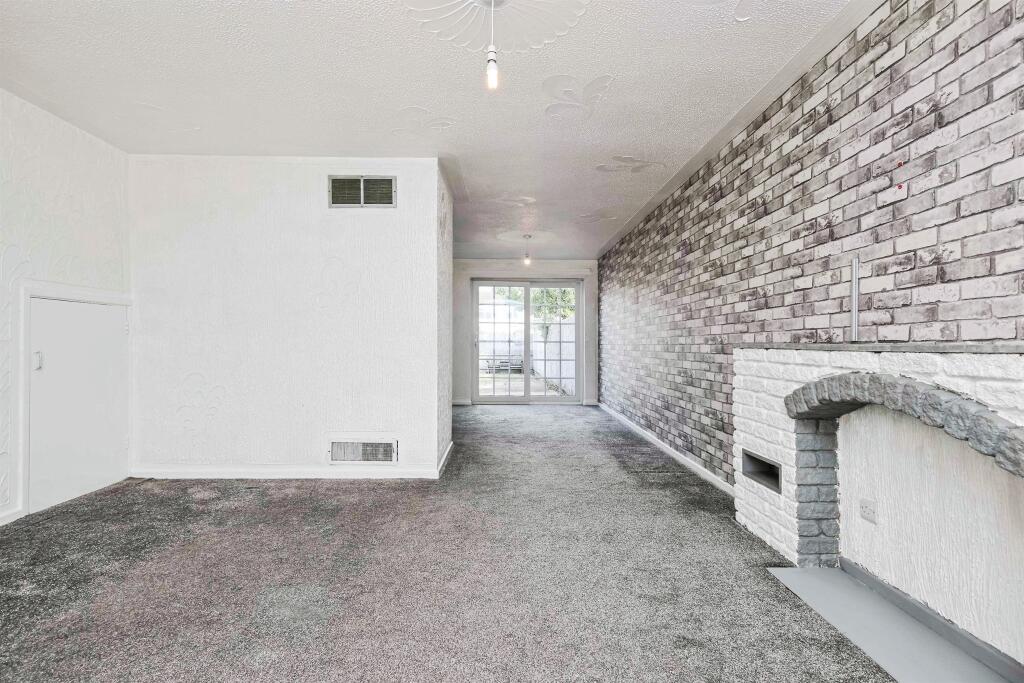 House in Birmingham, West Midlands - View 2