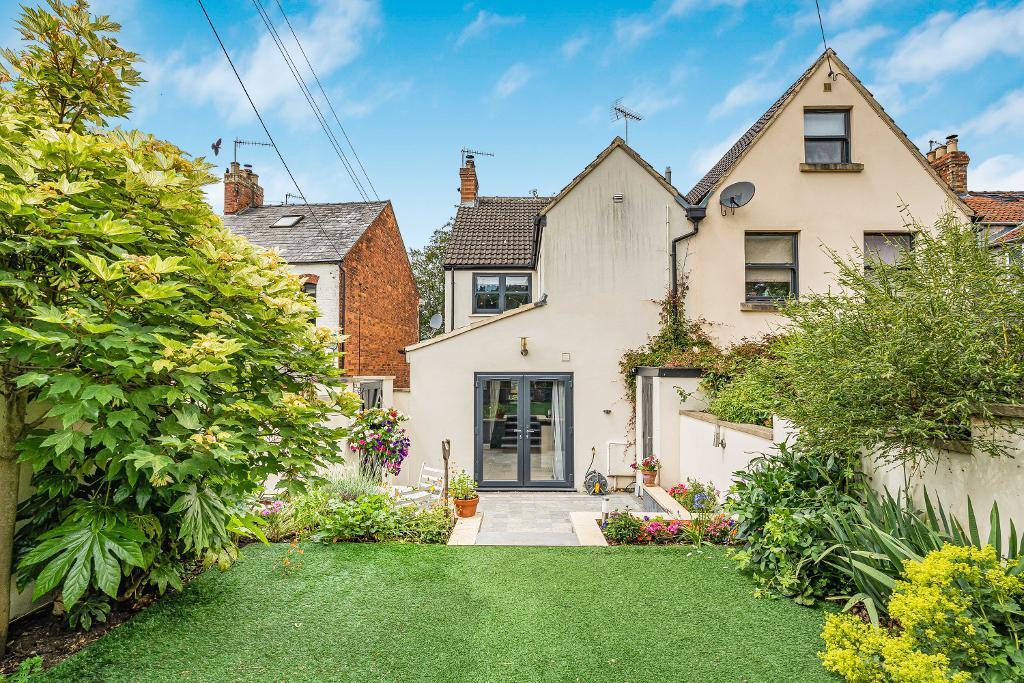 Main image of property: Bath Road, Rodborough, Stroud, GL5 3TA