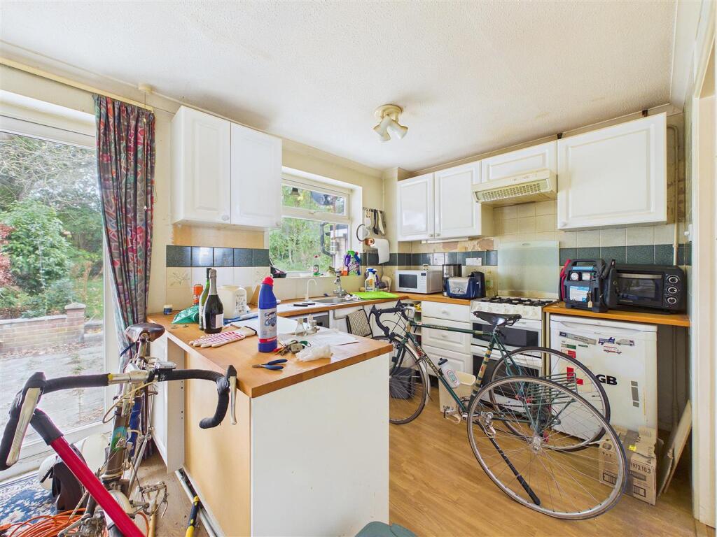 House in Chelmsford, North Springfield, Springfield - View 4