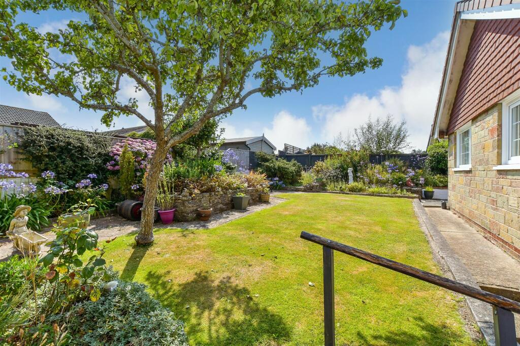 Central Way, Sandown, Isle of Wight photo 2