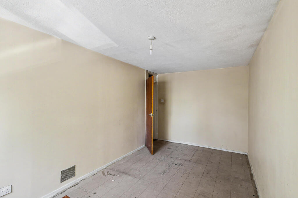 Apartment in Bradford, Trident - More