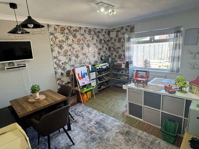 16 Milnthorpe Avenue, Thornton-Cleveleys, FY5 2LZ photo 3