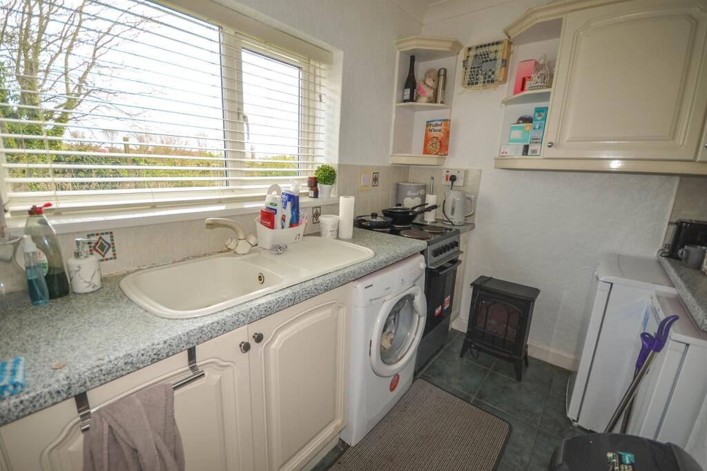 Springwell Road, Sunderland photo 4