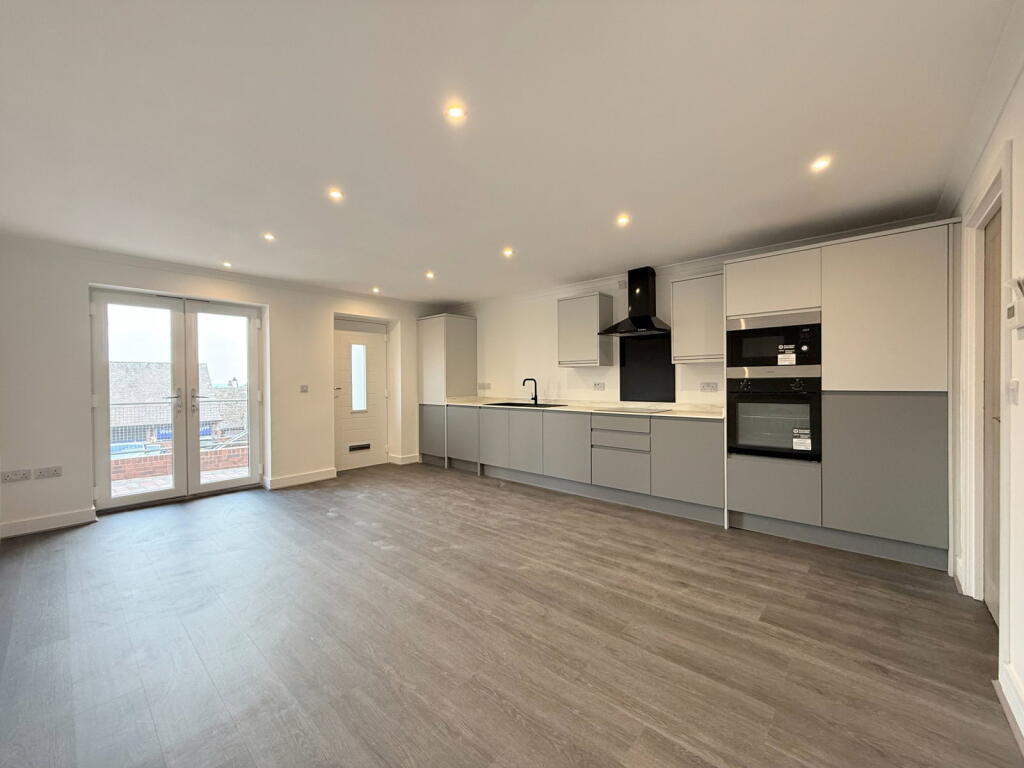 Spa Court, Apt 1 , Edith Walk, Malvern, WR14 4QH photo 3