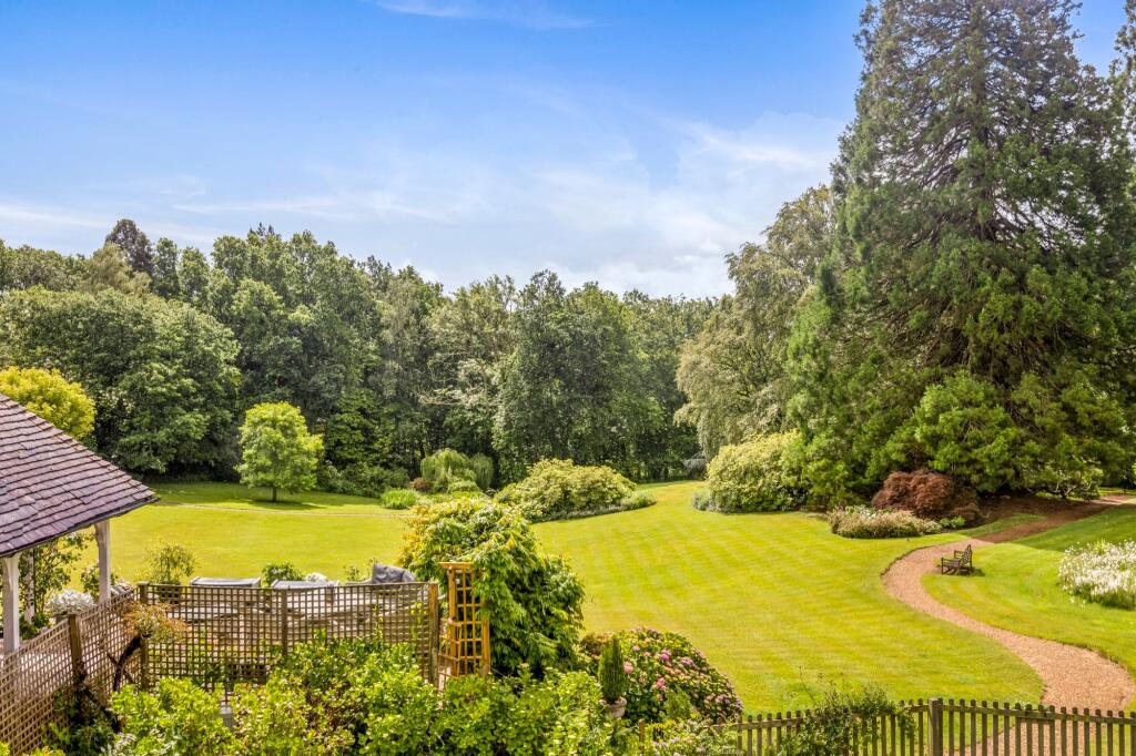 Argos Hill, Rotherfield, TN6 photo 3