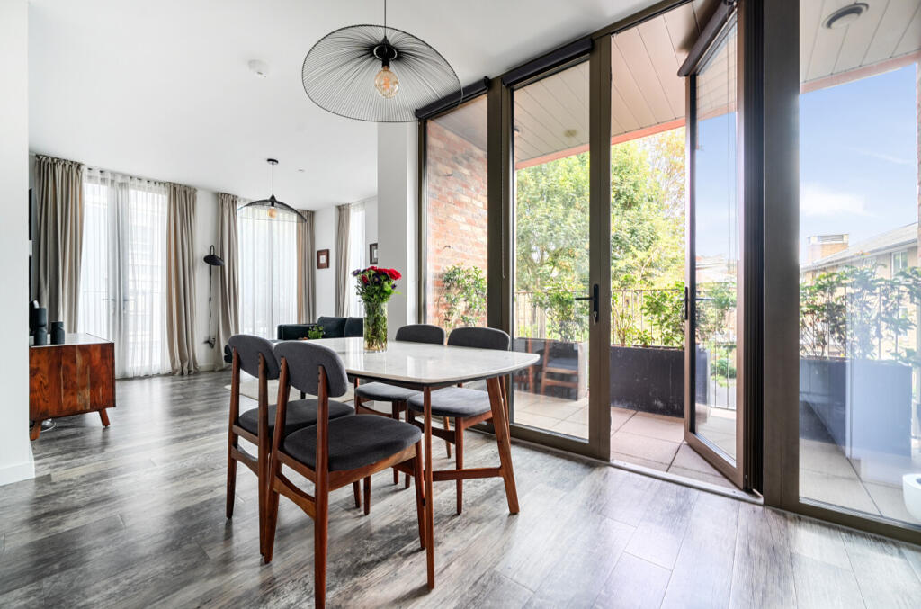 Apartment in London - View 5