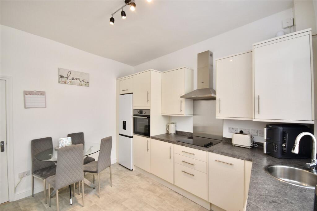House in Oldham - View 4