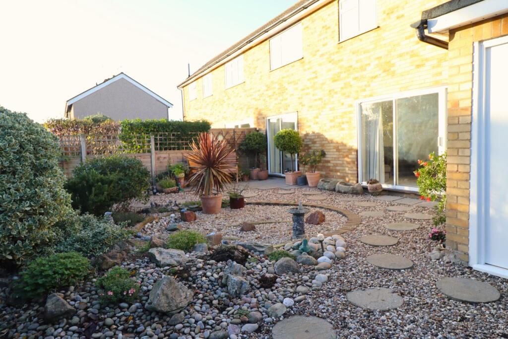 Nansen Avenue, Rochford, SS4 photo 2