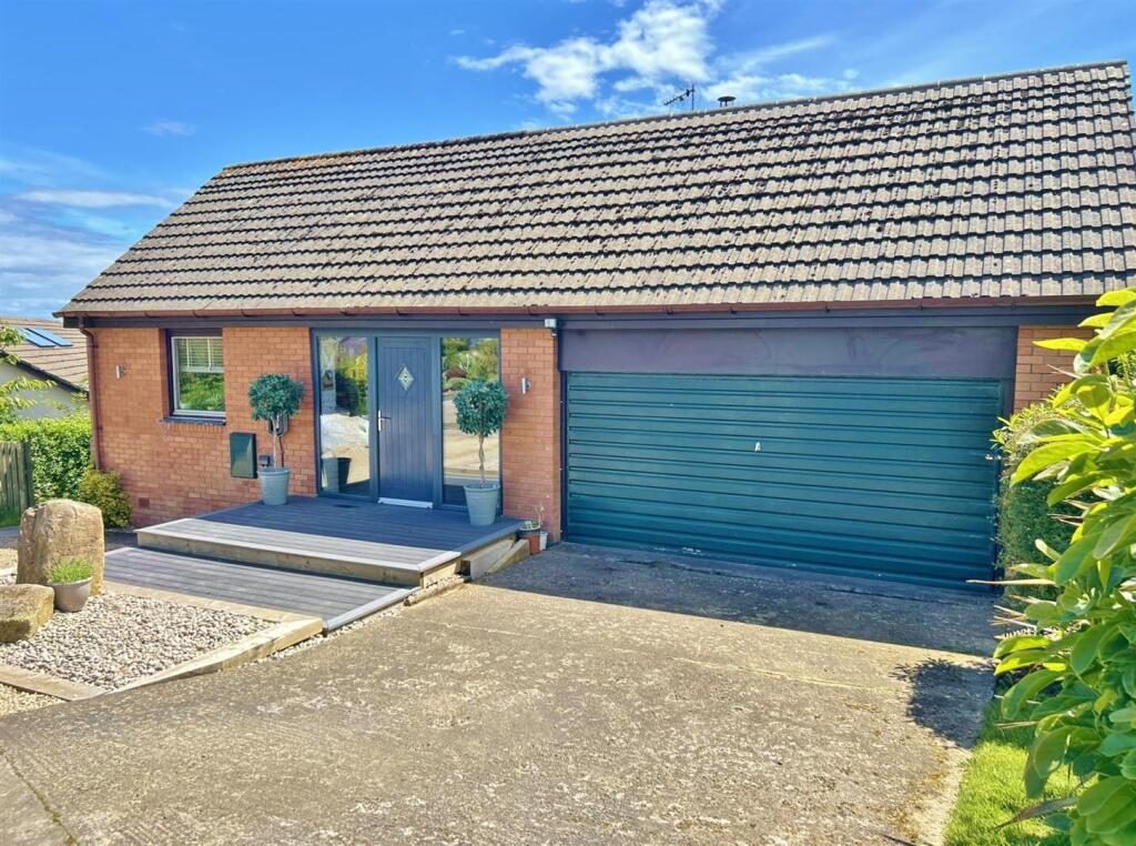 Main image of property: Schiehallion, The Avenues, Lamlash, Isle of Arran