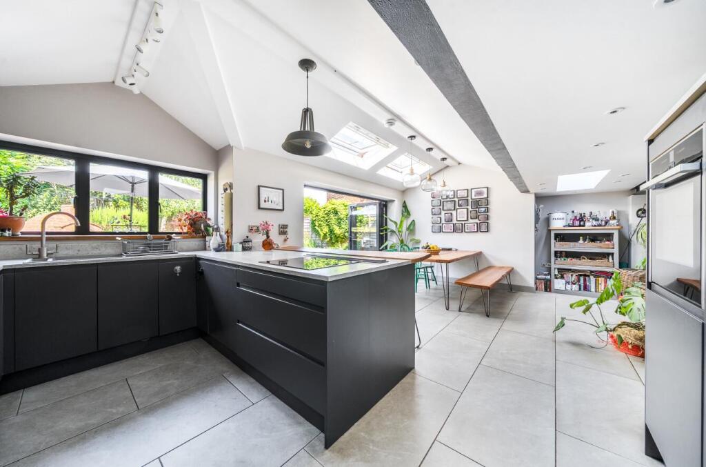 Stunning Period Residence, Central East Malling photo 4