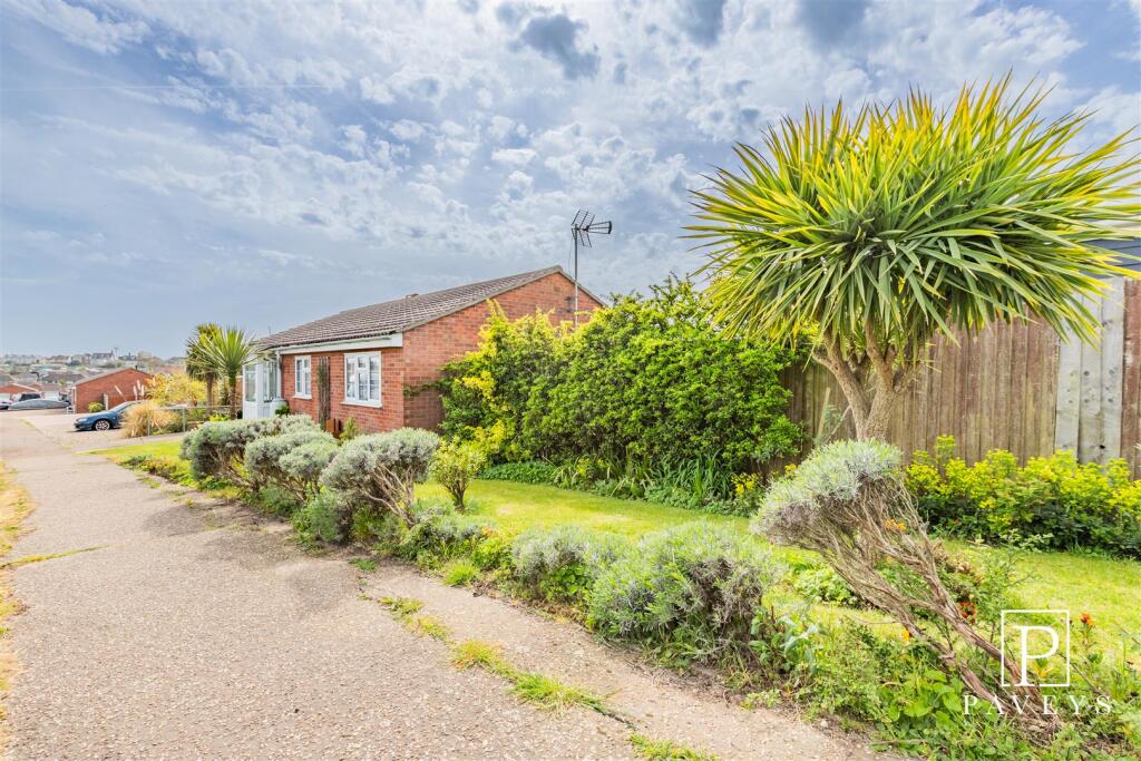 House in Walton-on-the-Naze, Frinton and Walton - View 2