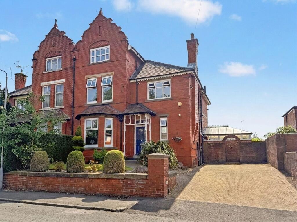 Main image of property: Glebelands Road, Prestwich, M25