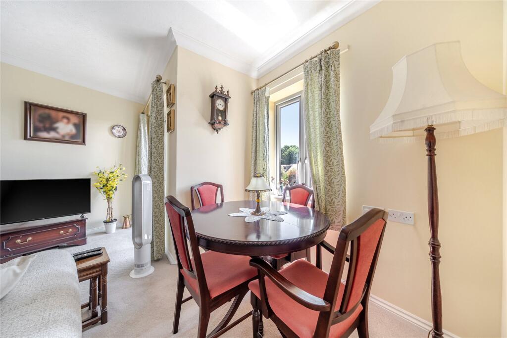 Apartment in London - View 5