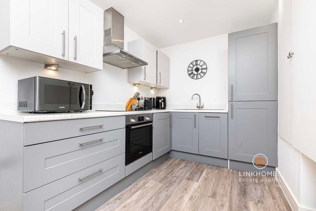 Apartment in Bournemouth - View 2