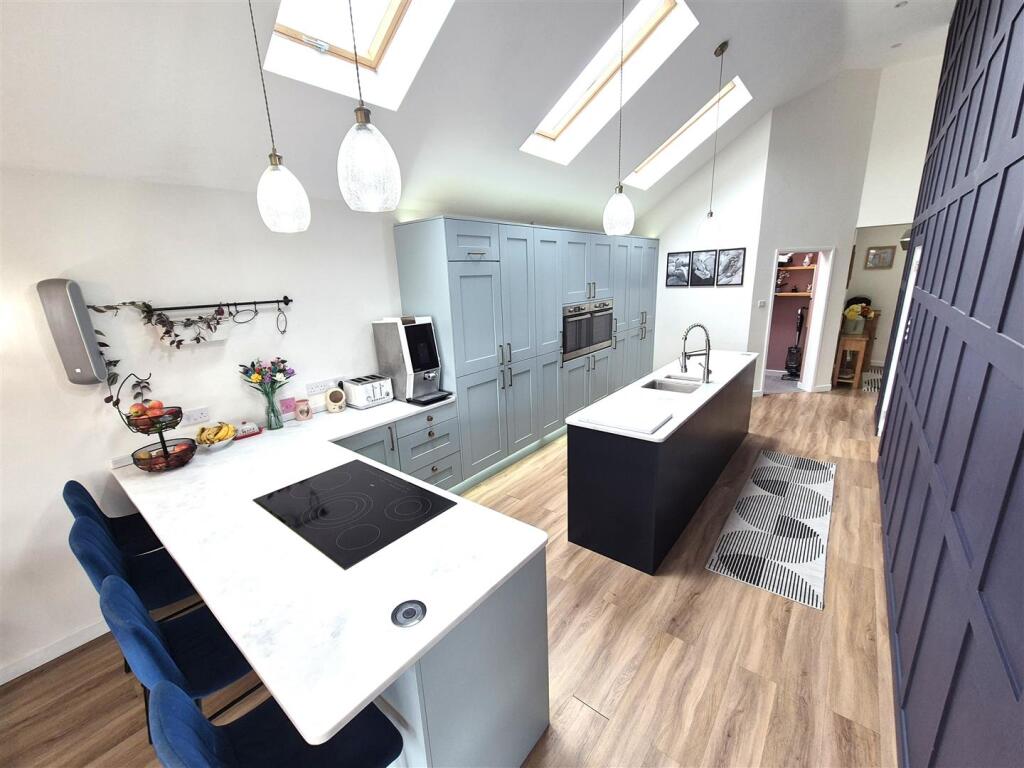 House in Poole, Alderney - View 2