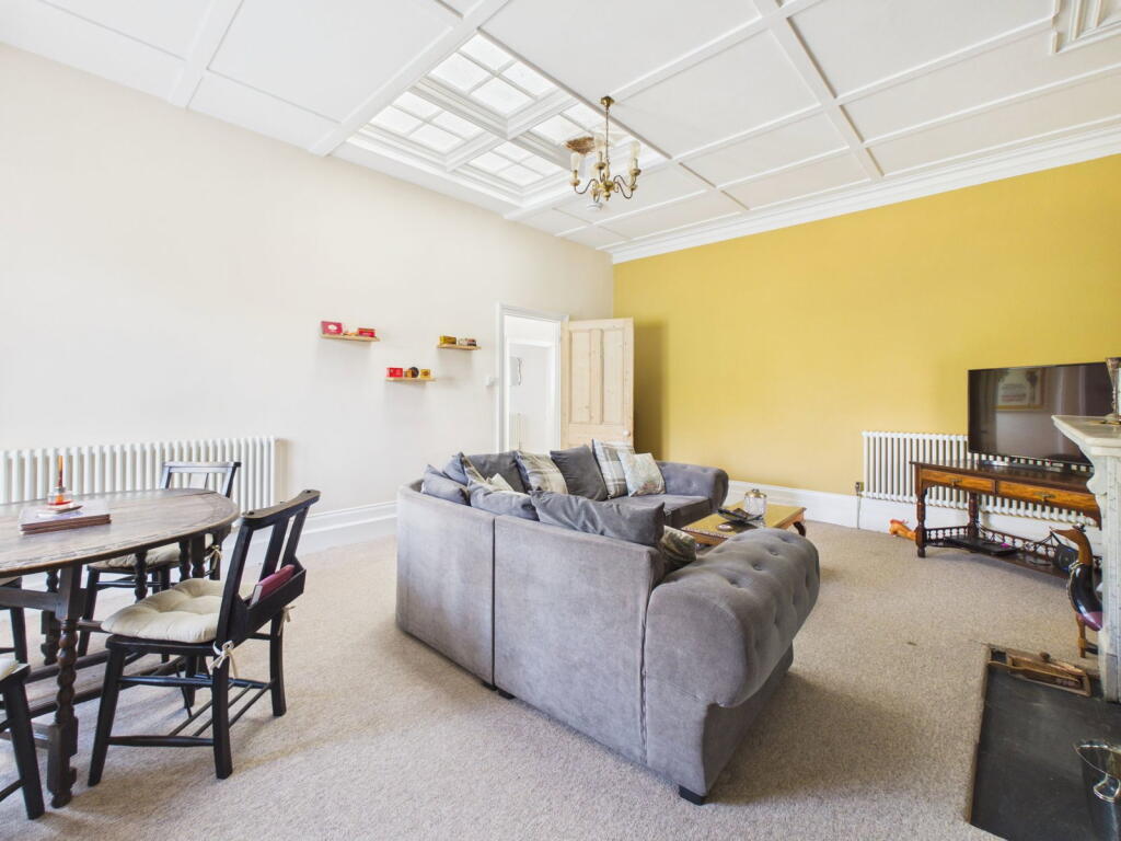 Apartment in Brighton - View 5