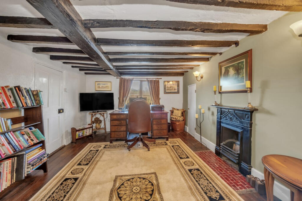 House in Mid Suffolk, Wattisfield - More