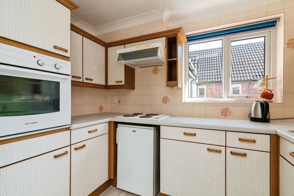 Brielen Court, Radcliffe-on-Trent, Nottingham, NG12 - View 5