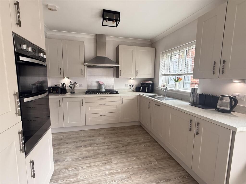 House in Derby - View 5
