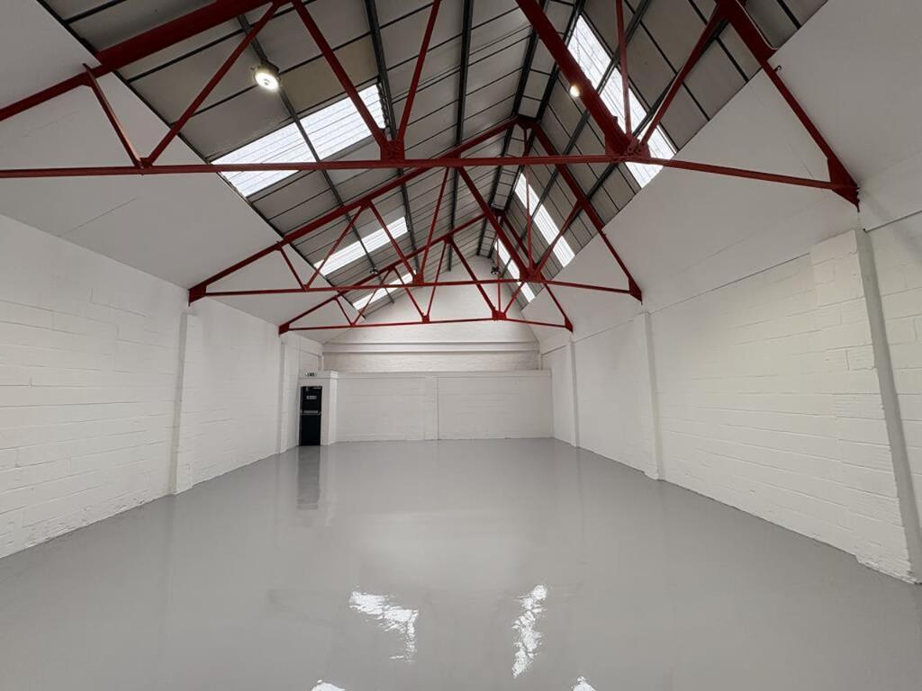 Unit 3 Acton Vale  4 Copy.jpg