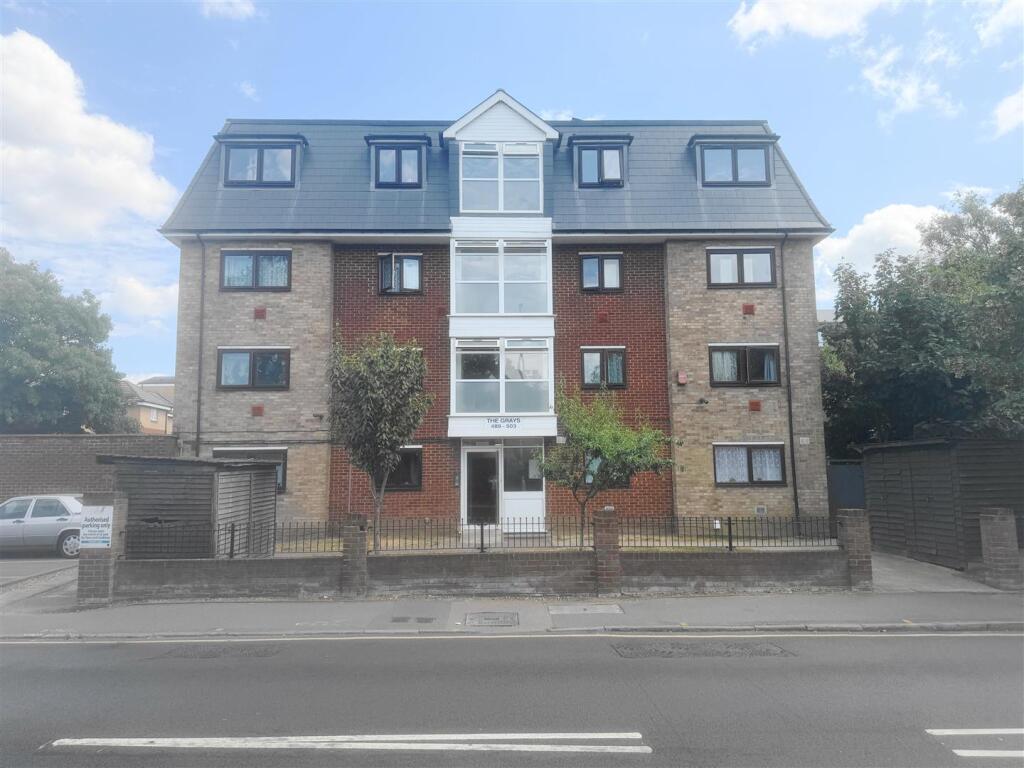 Main image of property: High Street, Harlington, Hayes