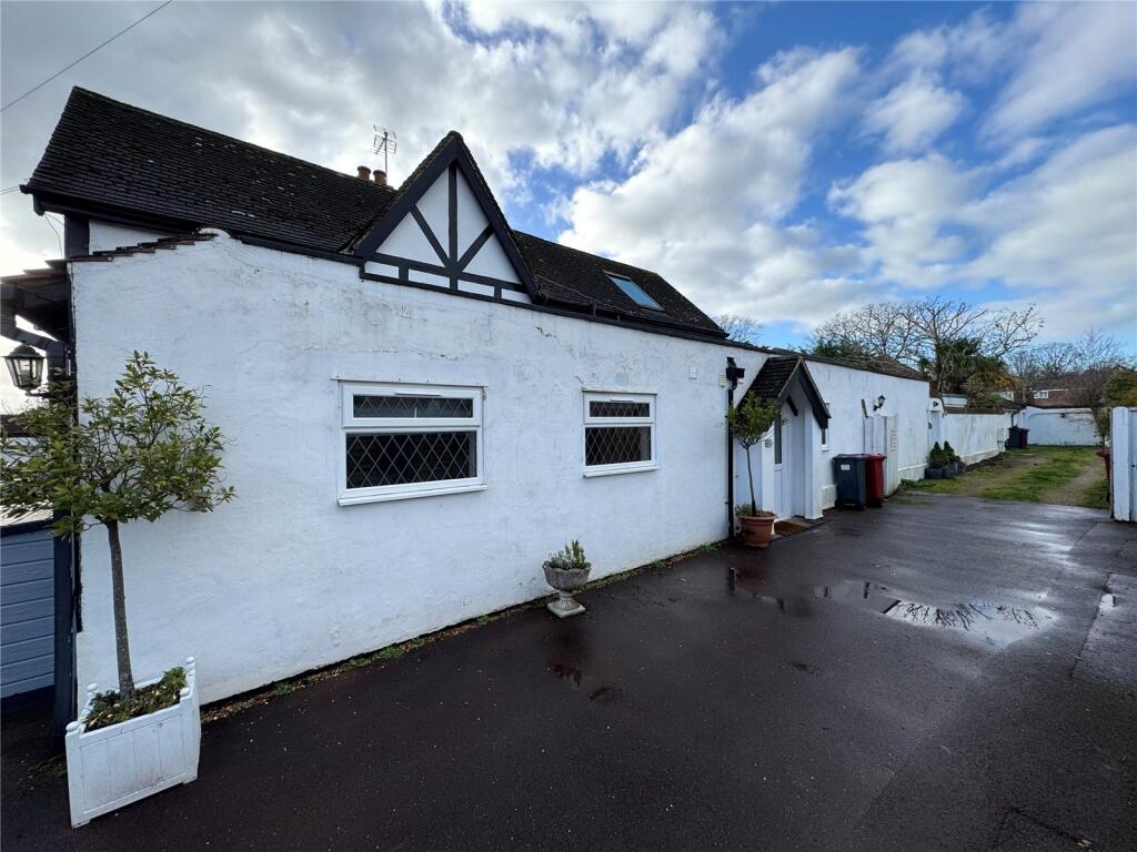 Main image of property: Woods Road, Caversham, Reading, Berkshire, RG4