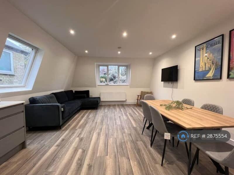 Main image of property: Finchley Lane, London, NW4