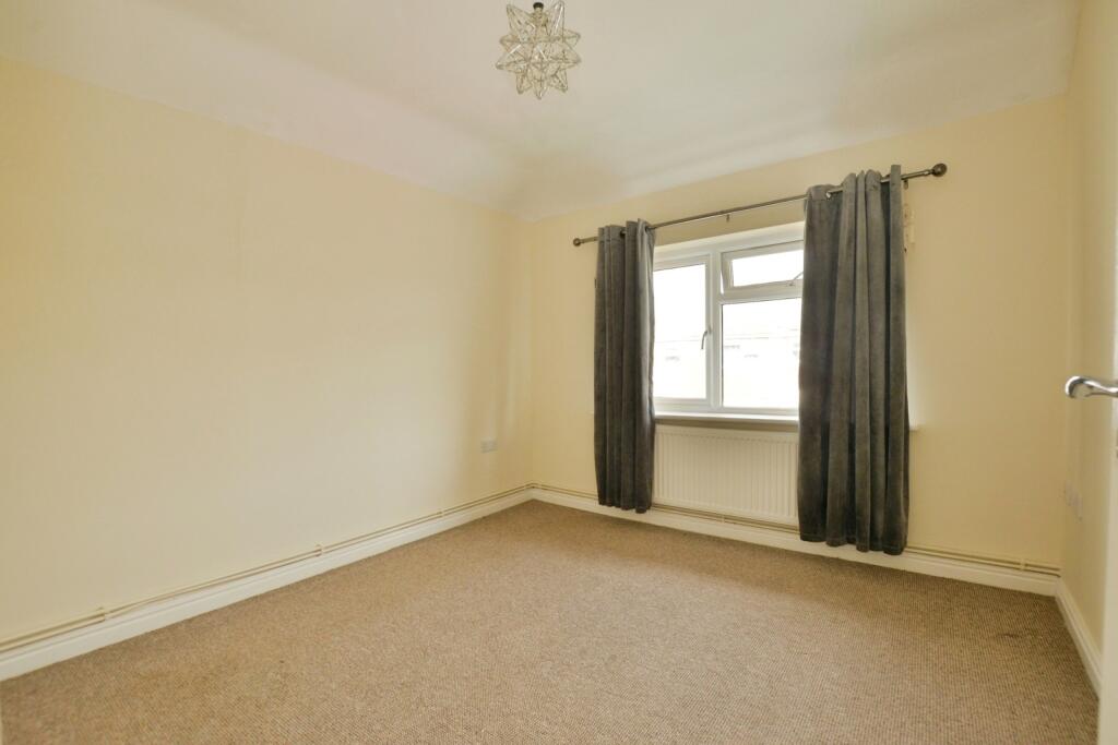Apartment in Ashford, Kent - View 5