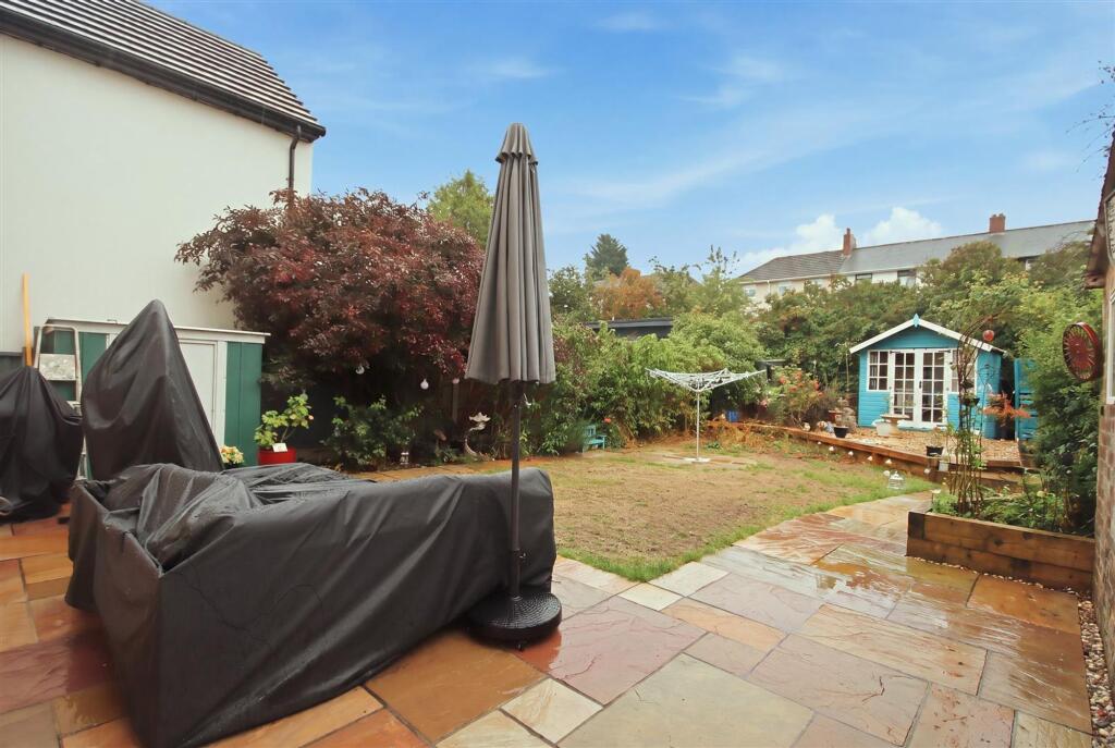 House in Chesterfield, Staveley CP - View 3