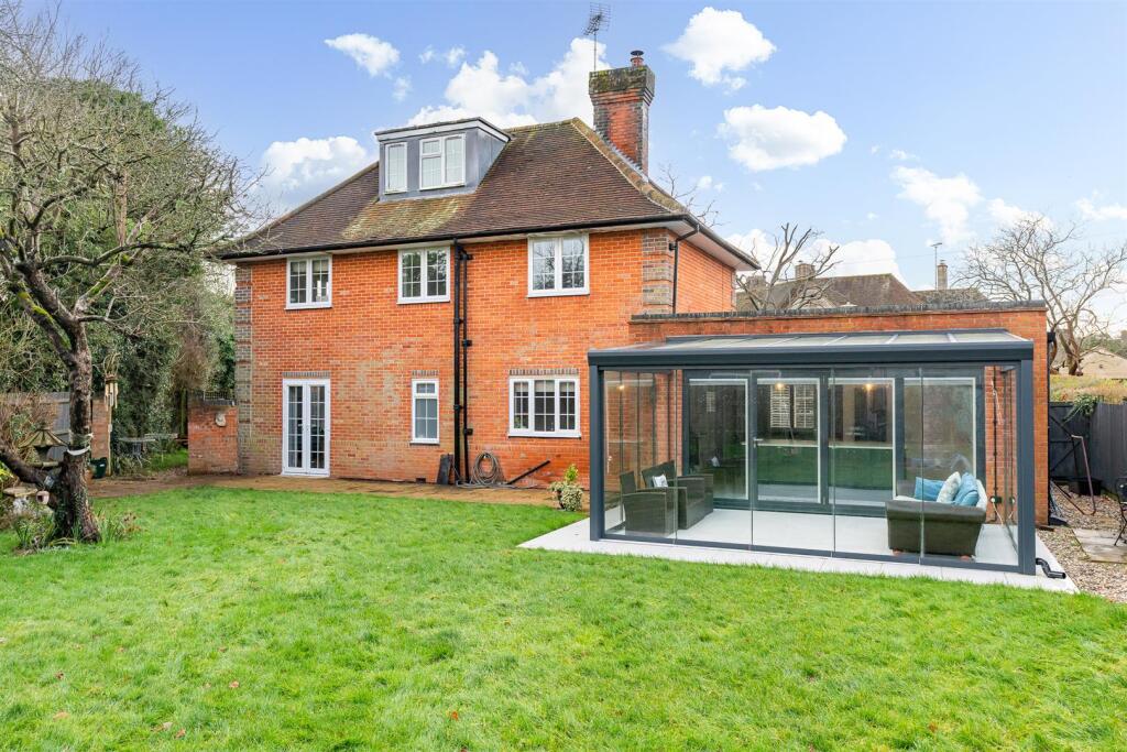 House in St Albans - View 2