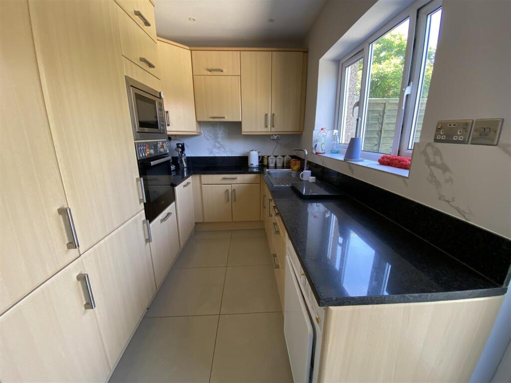 Lichfield Road, Dagenham - View 5