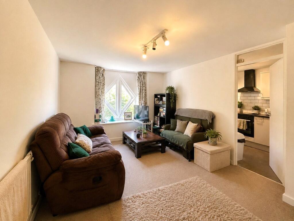 Apartment in Bristol, Clifton - View 5